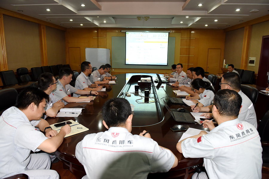 C:\Users\liangxq\Desktop\“三個(gè)報(bào)告”剛露面,鍛造廠員工為何討論的既熱烈又激烈?\鍛造廠分組討論1.jpg C:\Users\liangxq\Desktop\“三個(gè)報(bào)告”剛露面,鍛造廠員工為何討論的既熱烈又激烈?\鍛造廠分組討論1.jpg