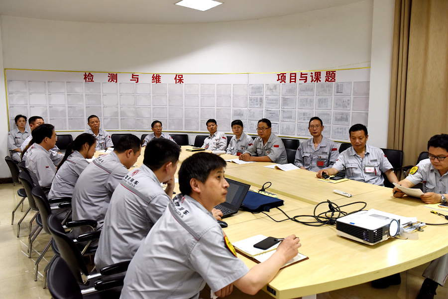 C:\Users\liangxq\Desktop\“三個(gè)報(bào)告”剛露面,鍛造廠員工為何討論的既熱烈又激烈?\鍛造廠分組討論公司黨代會(huì)報(bào)告現(xiàn)場(chǎng)7.jpg C:\Users\liangxq\Desktop\“三個(gè)報(bào)告”剛露面,鍛造廠員工為何討論的既熱烈又激烈?\鍛造廠分組討論公司黨代會(huì)報(bào)告現(xiàn)場(chǎng)7.jpg