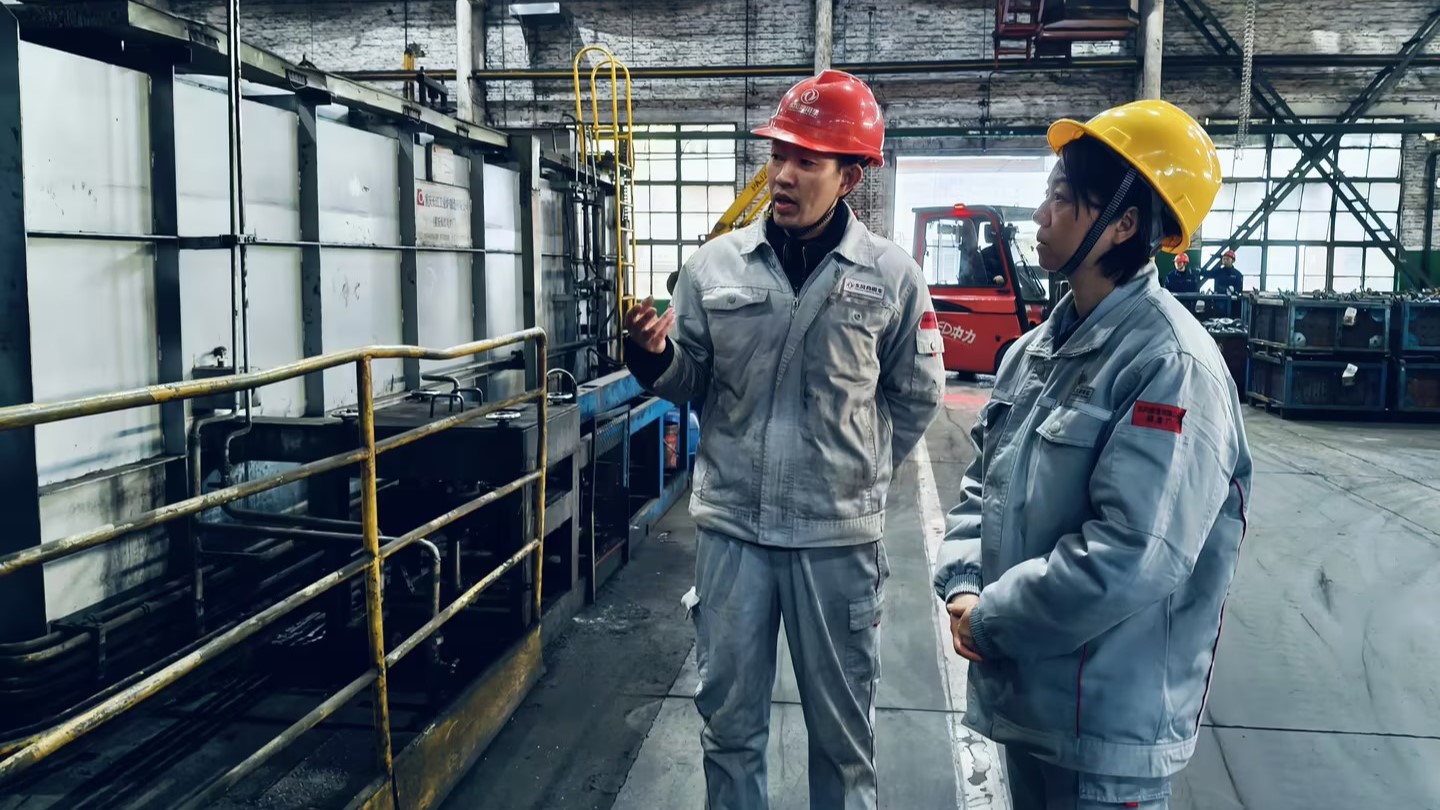 張凌云.jpg 張凌云.jpg